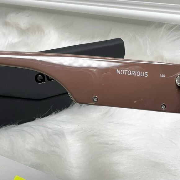 New Women’s Quay Notorious Sunglasses - Picture 5 of 7